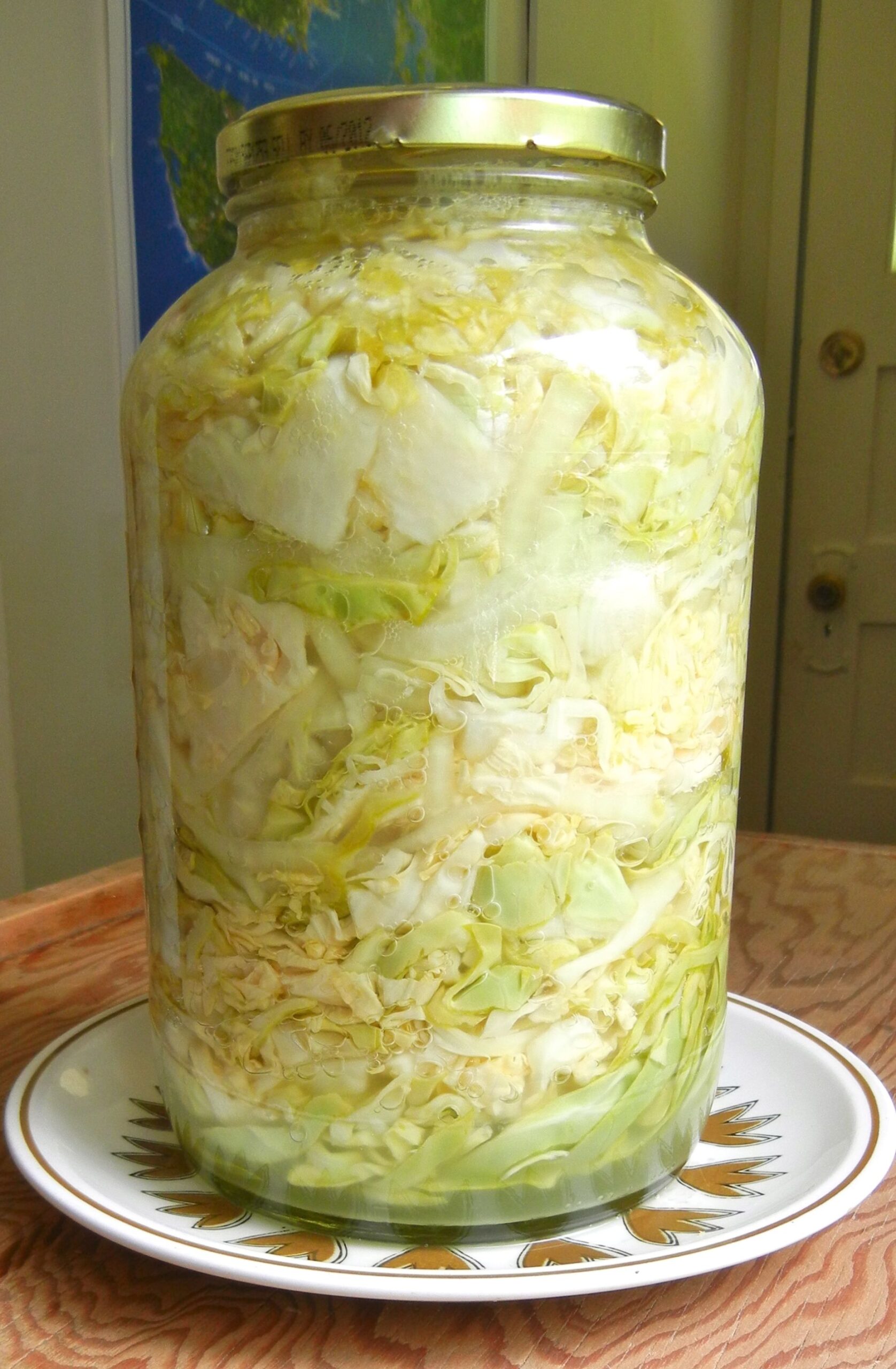 sauerkraut glass jar