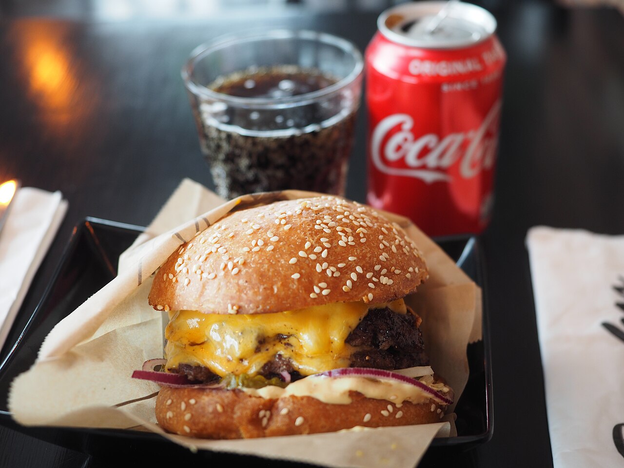 The Perfect Smash Burger: Crispy Edges, Juicy Center, Maximum Flavor