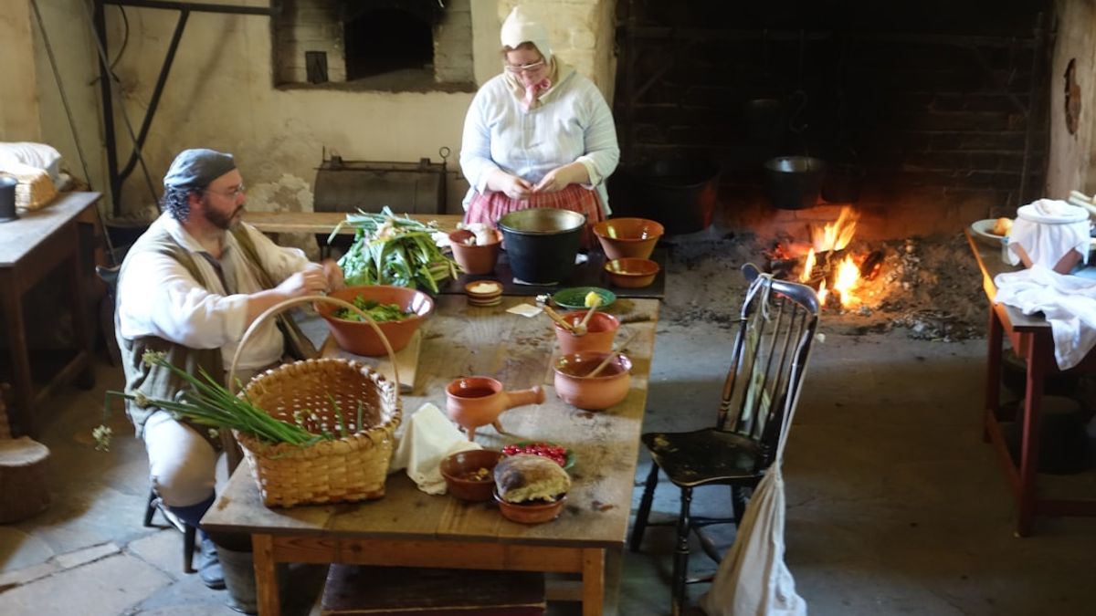 Historical Cooking Techniques Unlock Timeless Flavors Today