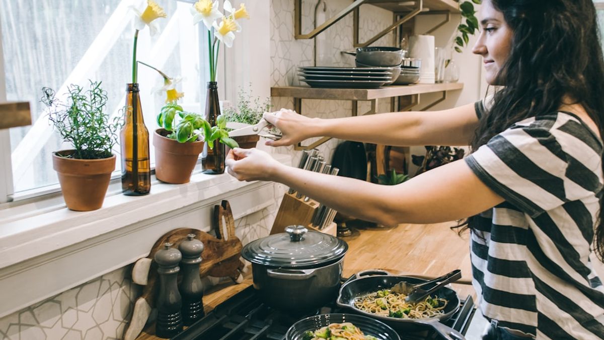 Americans Cooking: Fast Healthy Weeknight Wins