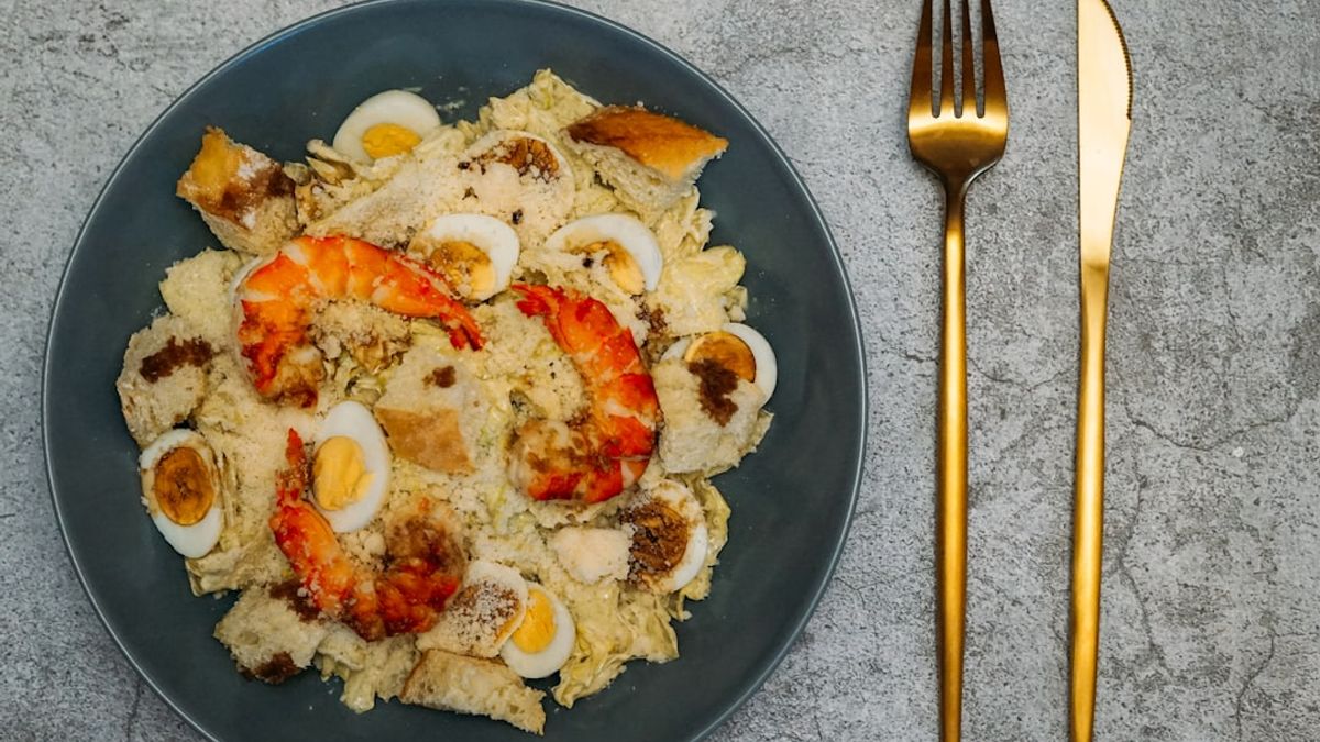 Two plated home-cooked meals showing portion control for a meal for two – American home cooking for two
