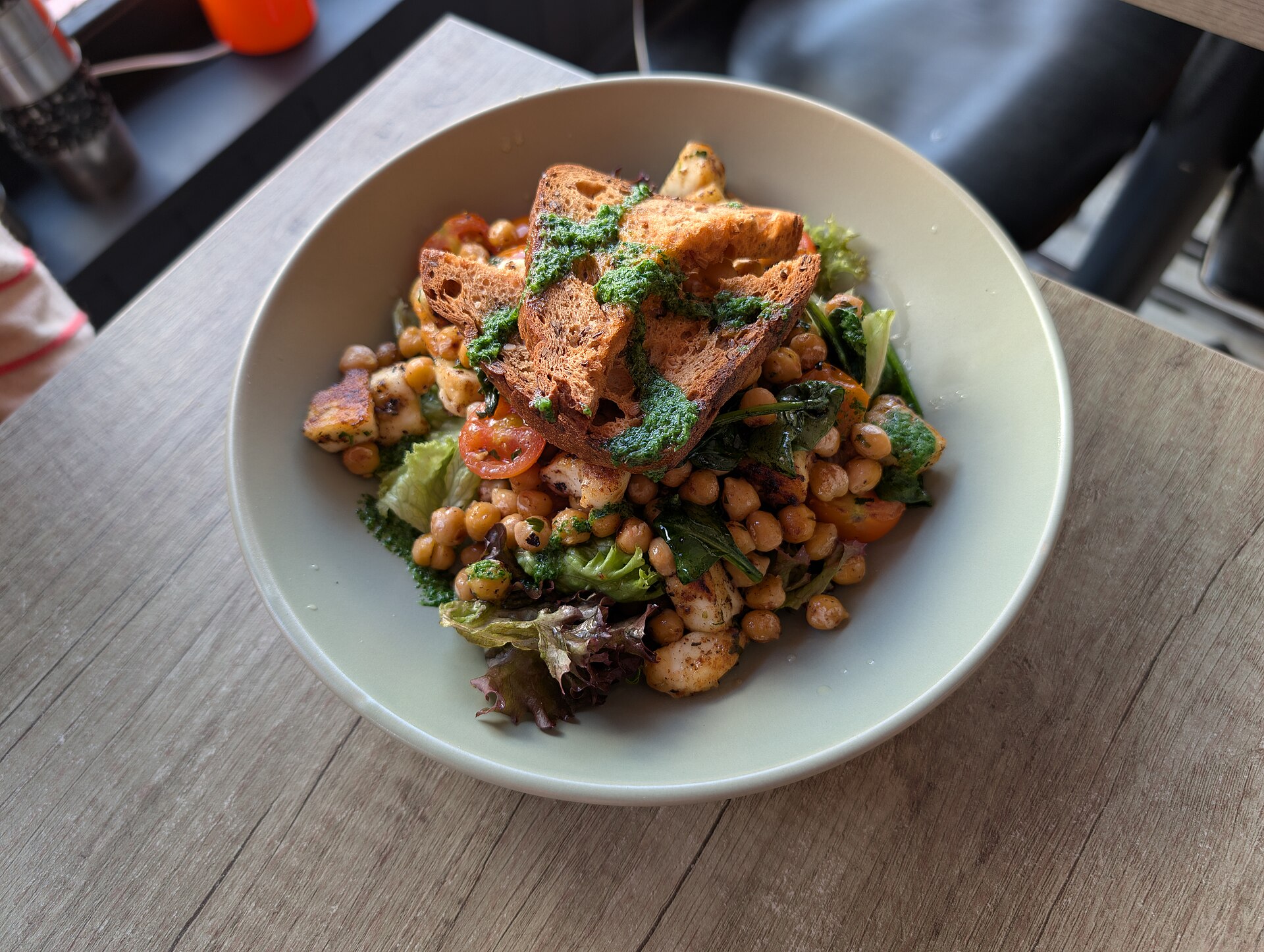 Crispy Chickpea Roasted Cauliflower