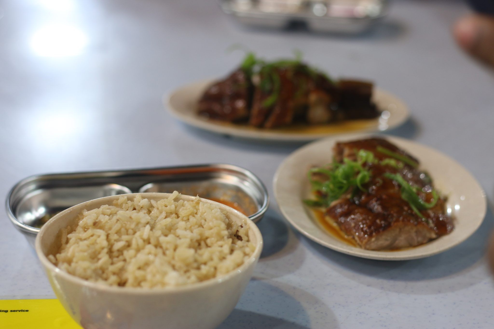Cold rice from yesterday behaves differently than rice from the pot
